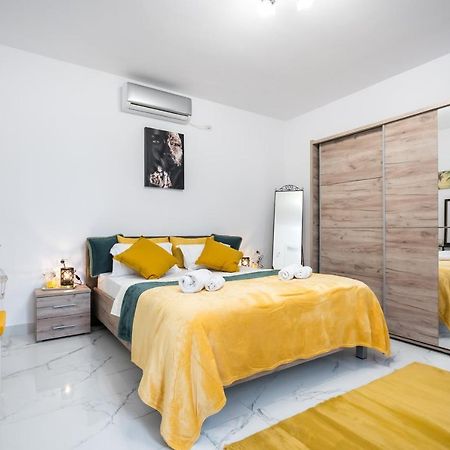 Monza Apartment-Ultracentral Bukarest Eksteriør billede