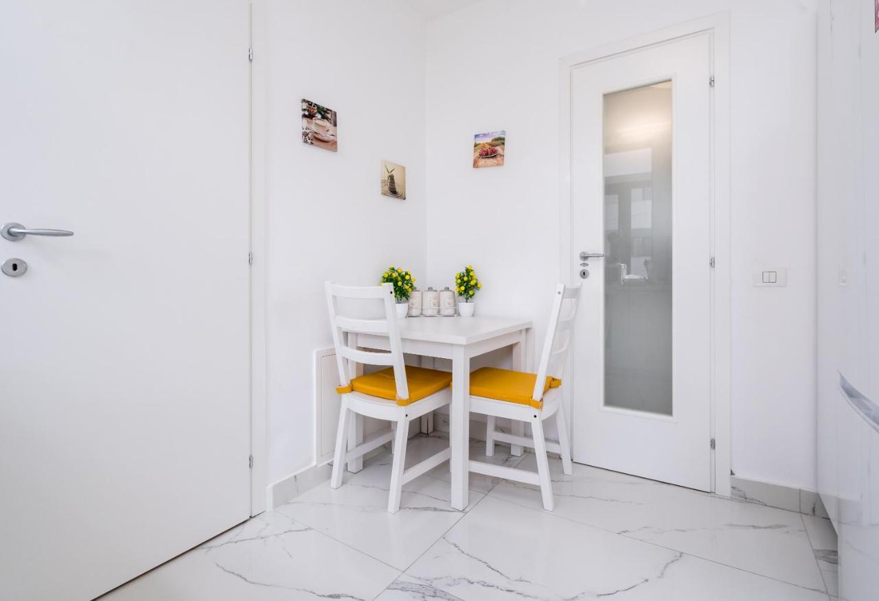 Monza Apartment-Ultracentral Bukarest Eksteriør billede